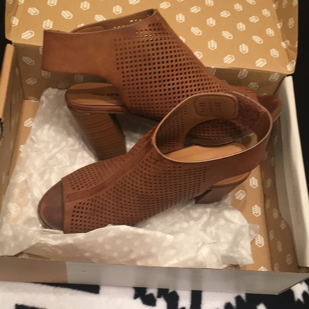 Call it spring ( 6&1/2) 👡